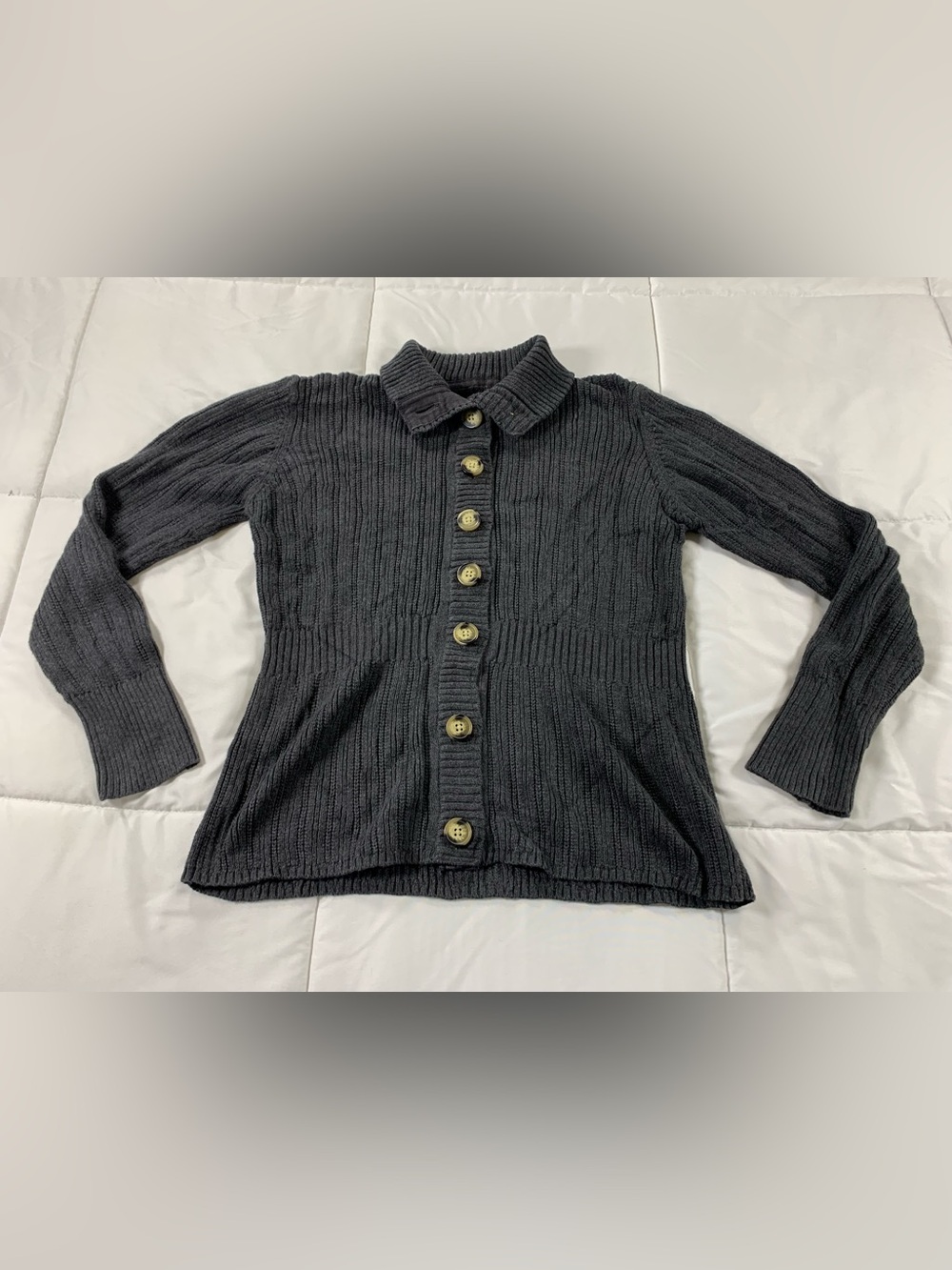 Pre loved H&M button up sweater womens size L